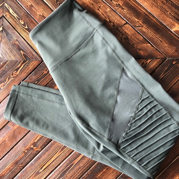 Nordstrom Pants - Zella workout leggings